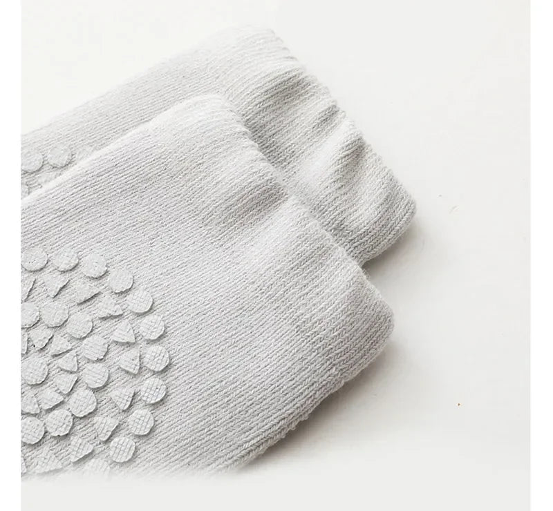 CrawlSafe - Non-Slip Baby Knee Pad & Socks